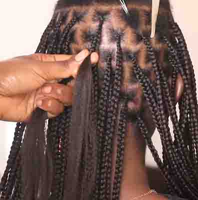 Factors to consider when choosing between knotless and knotted box braids