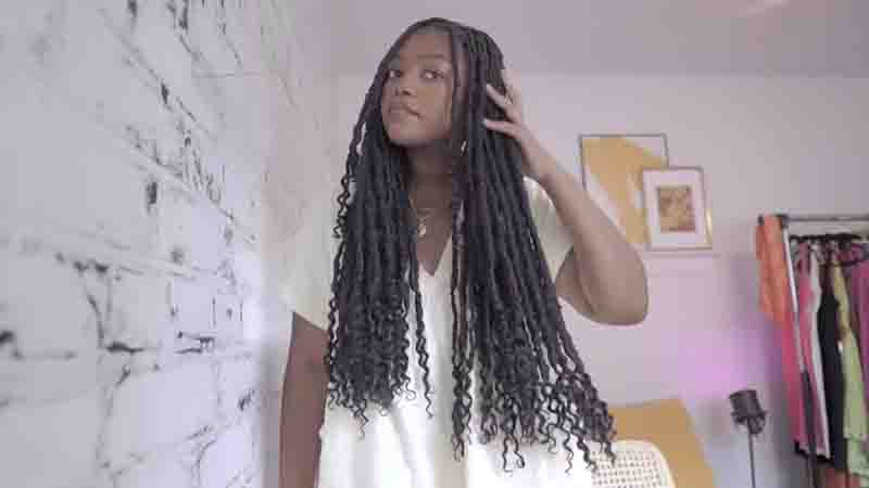 Comparison of Faux Locs and Traditional Locs